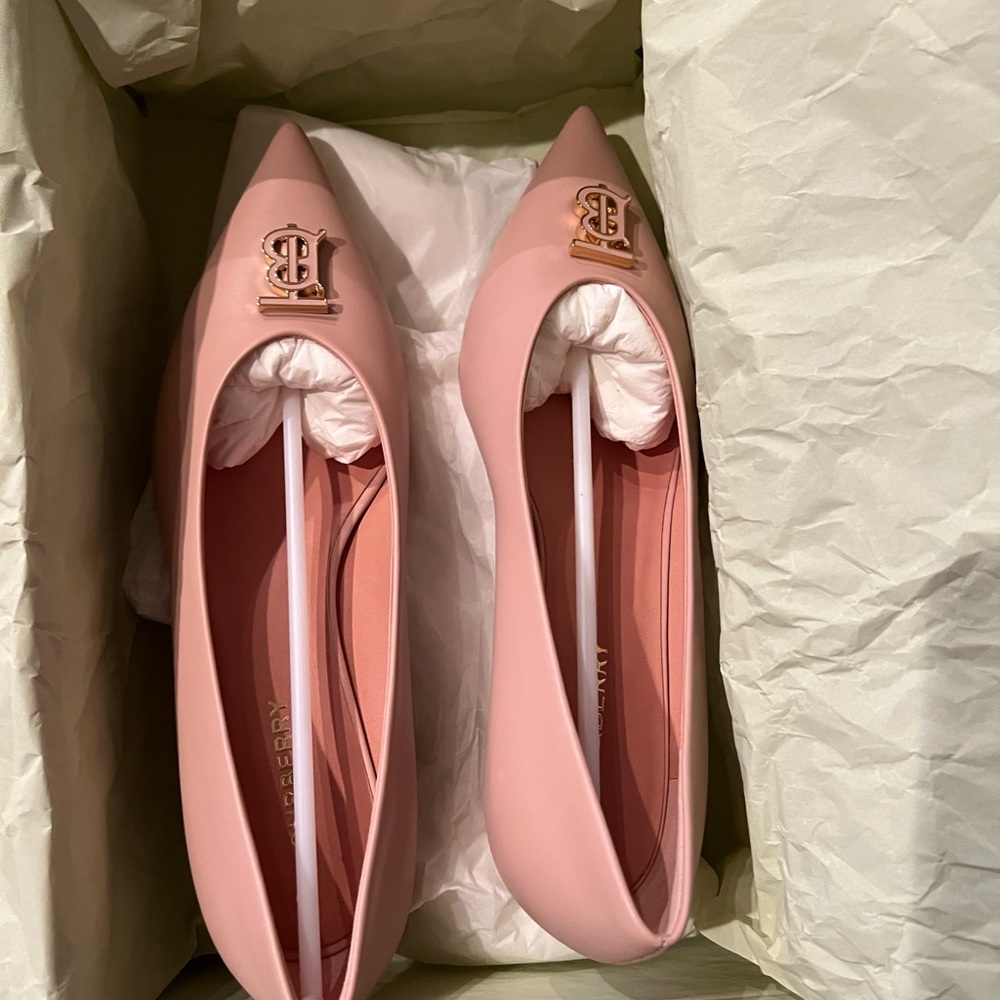 Burberry dusky Pink pump